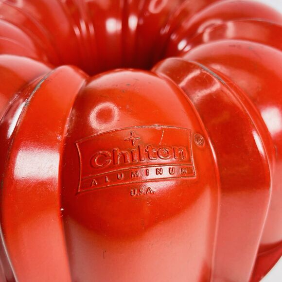 Chilton 10" Fluted Bundt Cake Pan Jello Mold Cast Aluminum VTG Poppy Orange Red - Picture 2 of 12